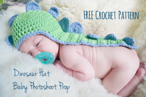 http://snovej.com/archives/crochet-pattern-babys-dino-hat-with-cape